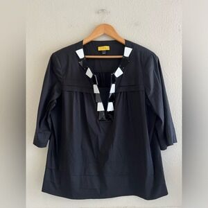 SoCa St. John Acrylic Neckline Black and White Top Large Business Casual Art